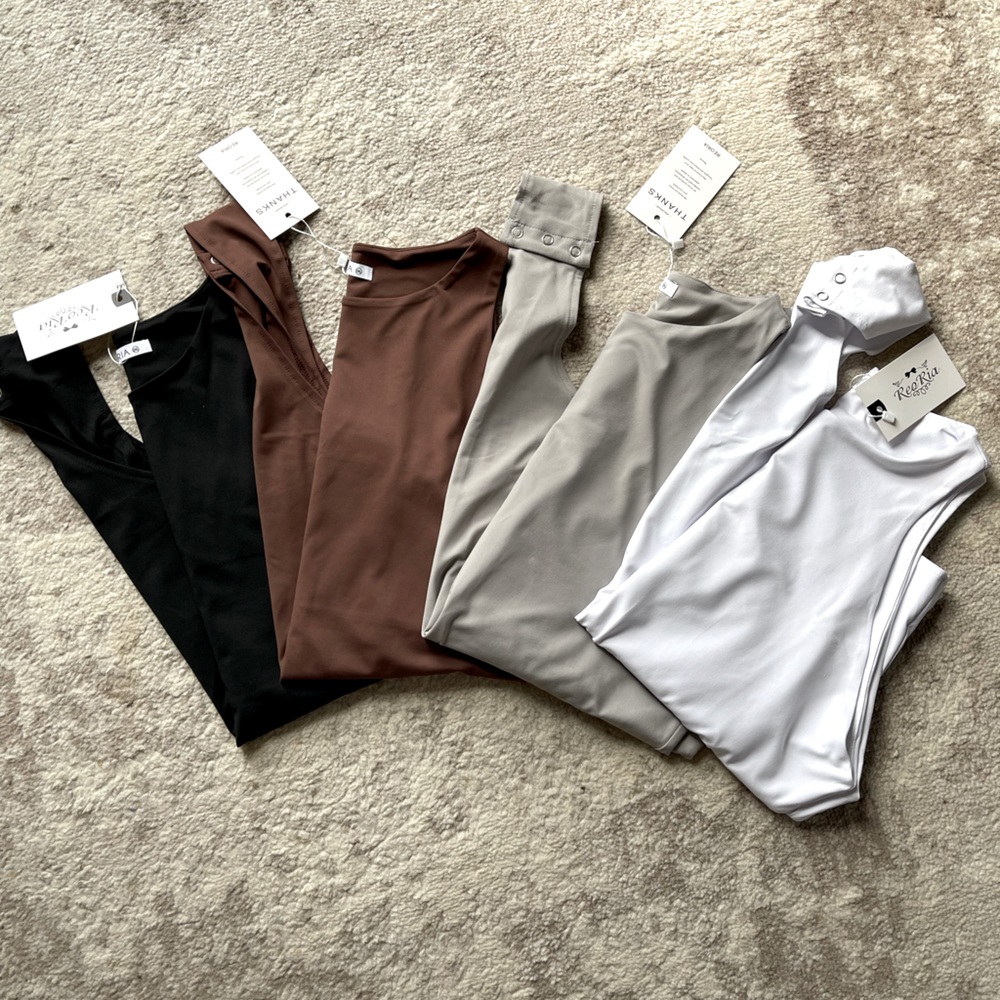 Women’s body suits (4)